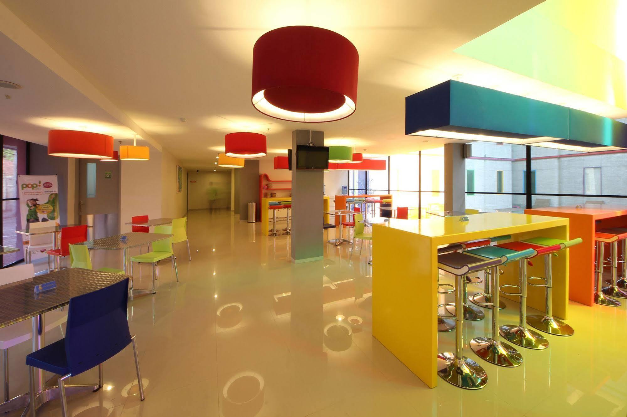 Pop! Hotel Kuta Beach Екстериор снимка